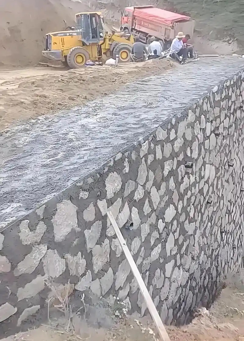晋城城区边坡加固
